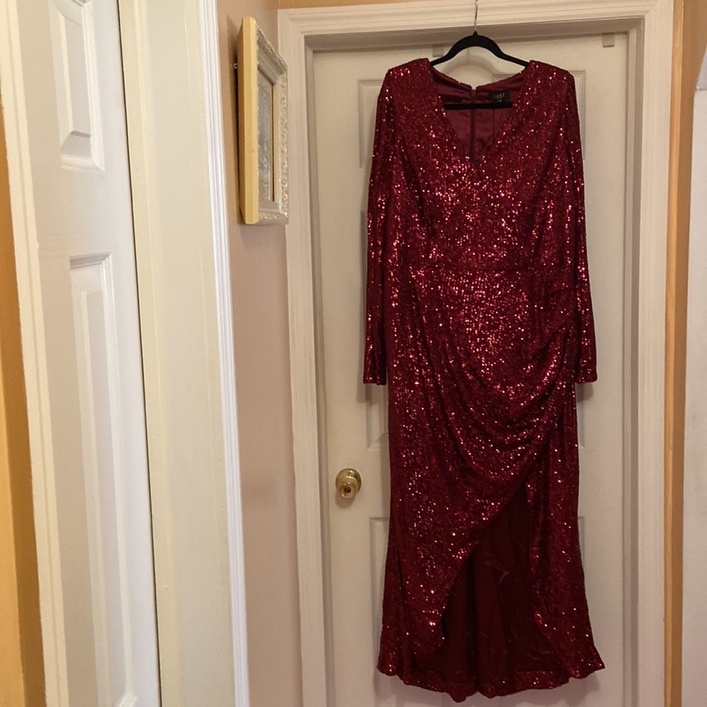 Glimmer Nights Maxi Dress -Ruby